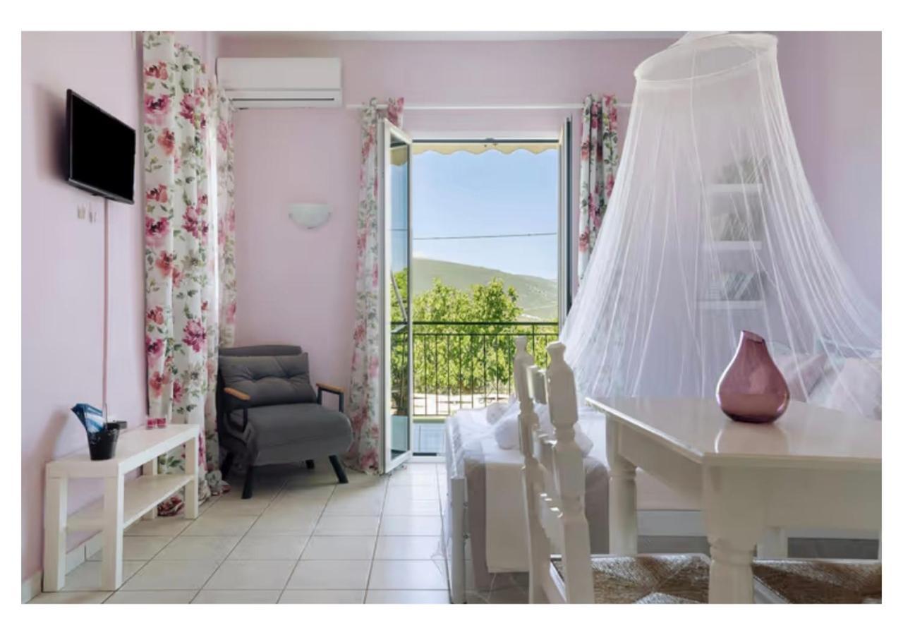 Villa Rosegarden à Sami  Extérieur photo